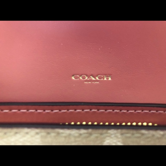 COACH Slim Envelope Wallet in Peony NWOT - Picture 3 of 4
